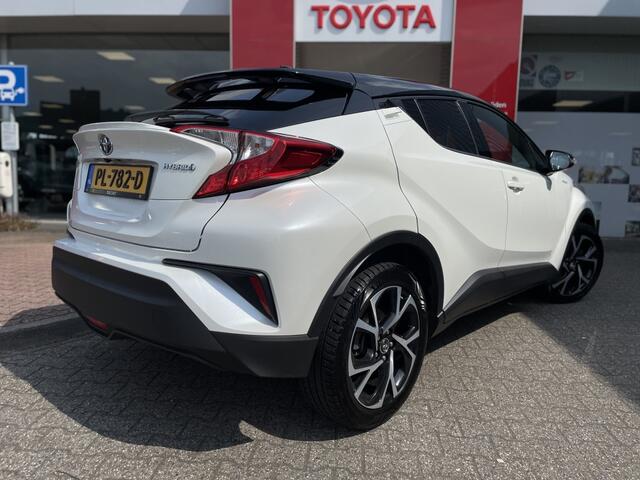 Toyota C-HR 1.8 Hybrid Bi-Tone | Navi | Stoelverwarming | Cruise Control