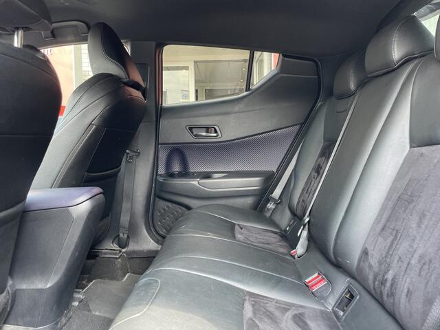 Toyota C-HR 1.8 Hybrid Bi-Tone | Navi | Stoelverwarming | Cruise Control