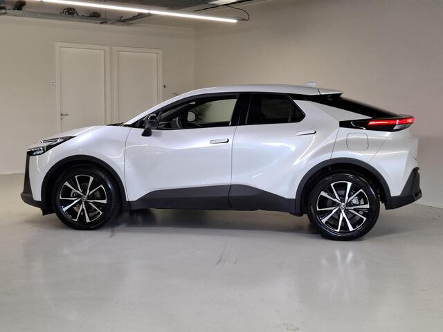 Toyota C-HR 1.8 Hybrid 140 First Edition | Dodehoekdetectie | Stoel/stuurverw.| Prisma-LED | Elektr. achterklep |