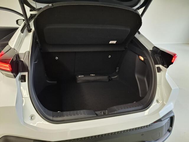 Toyota C-HR 1.8 Hybrid 140 First Edition | Dodehoekdetectie | Stoel/stuurverw.| Prisma-LED | Elektr. achterklep |