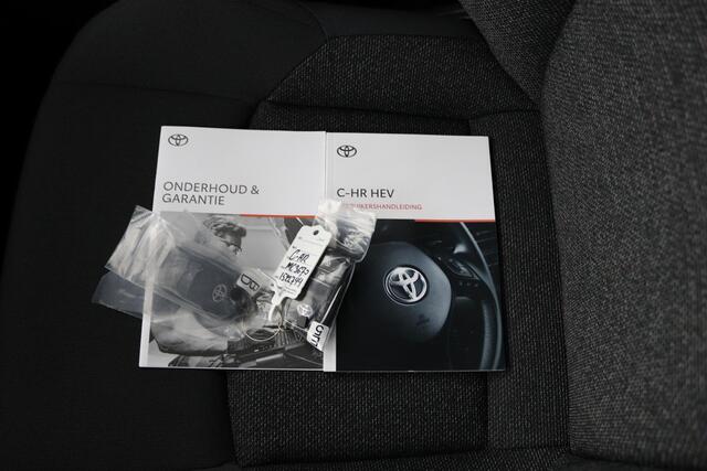 Toyota C-HR 1.8 Hybrid 140 Active | Nieuw uit voorraad leverbaar! | 10 Jaar garantie!