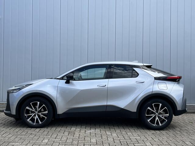 Toyota C-HR 1.8 Hybrid 140 Dynamic NL Auto Navi Carplay Dodehoek detectie Parkeersensoren