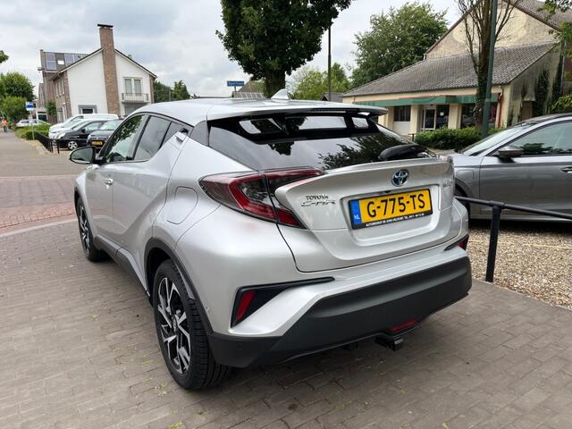 Toyota C-HR 1.8 HYBRID EXECUTIVE / LEDER / CAMERA / NAVI / TREKHAAK / 18'' LMV