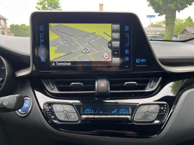 Toyota C-HR 1.8 HYBRID EXECUTIVE / LEDER / CAMERA / NAVI / TREKHAAK / 18'' LMV