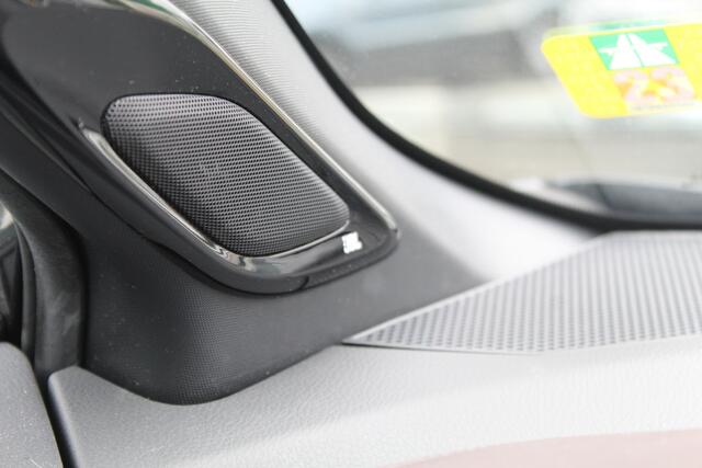 Toyota C-HR 1.8 Hybrid Executive Ultimate