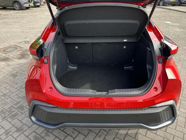 Toyota C-HR 1.8 Hybrid 140 First Edition | Navigatie | Apple CarPlay/Android auto | 360 graden camera | Elektrische achterklep