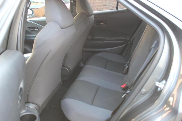 Toyota C-HR 1.8 Hybrid 140 First Edition Bi Tone