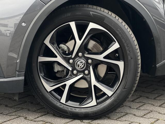 Toyota C-HR 2.0 Hybrid Team D | CarPlay | Camera | ACC | LED | DAB+ | Keyless | 18 inch