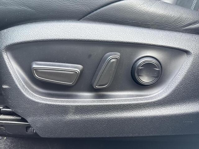 Toyota C-HR 2.0 Hybrid GR-Sport **STOEL EN STUURWIELVERWARMING/ ADAPTIEF CRUISE CONTROL/ DODEHOEK DETECTIE/ 36 MAANDEN GARANTIE**