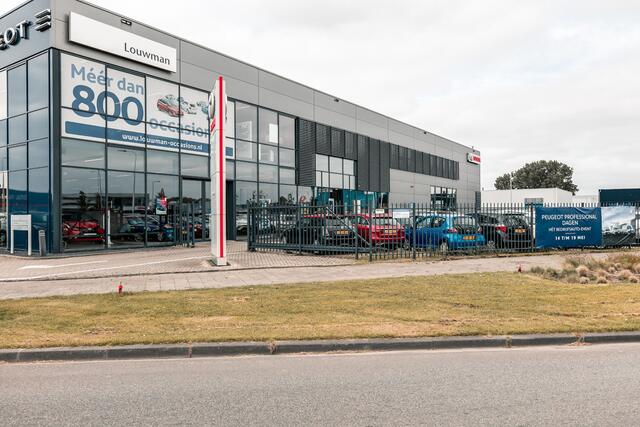 Toyota C-HR 1.8 Hybrid Dynamic | Camera | LM velgen |