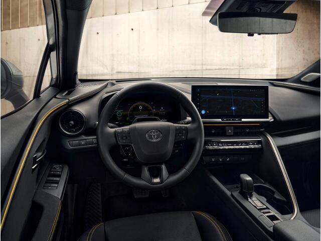 Toyota C-HR 2.0 Plug-in Hybrid 220 Dynamic Rijklaar vanaf ¤38.295,- Nu tijdelijke voordeel van ¤2.500,-