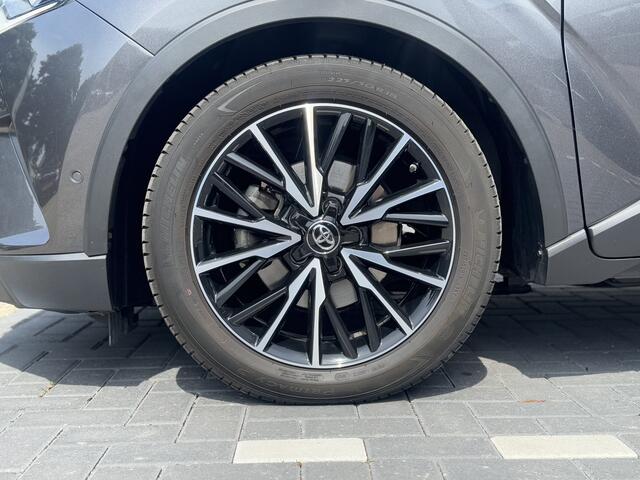 Toyota C-HR 1.8 Hybrid Executive Trekhaak, JBL, Navigatie, Dodehoeksensor , All-in Rijklaarprijs