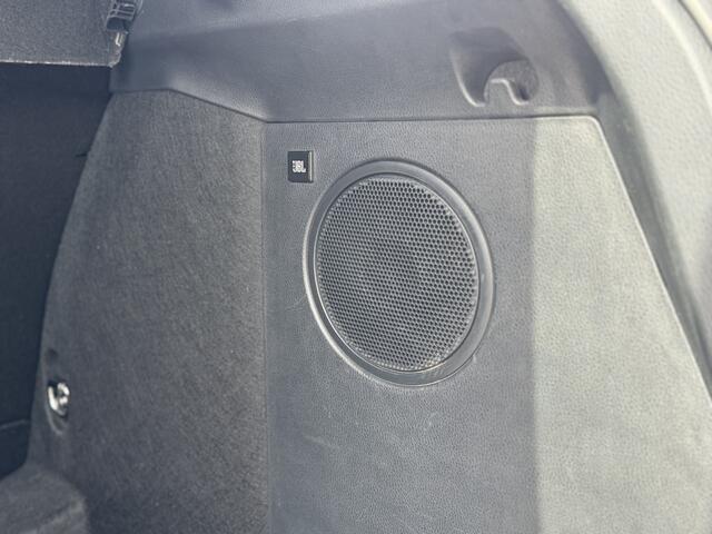 Toyota C-HR 1.8 Hybrid Executive Trekhaak, JBL, Navigatie, Dodehoeksensor , All-in Rijklaarprijs