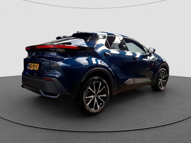 Toyota C-HR 2.0 Plug-in Hybrid 220 Dynamic | Stuur en stoel verwarming