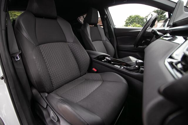 Toyota C-HR 2.0 Hybrid GR-Sport All-in rijklaar | stoel+stuurverw. | Carplay | Nav | Cam | Adaptive cruise