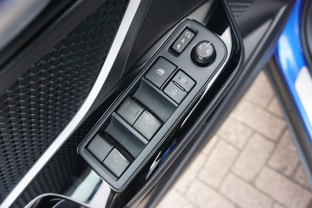 Toyota C-HR 2.0 Hybrid Executive Camera | ACC| Stoel/stuurverw. * All in prijs *