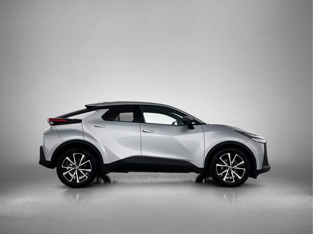Toyota C-HR 1.8 Hybrid 140 Dynamic | Dodehoek assistent | Parkeersensoren V+A | Stoelverwarming| Metallic lak |