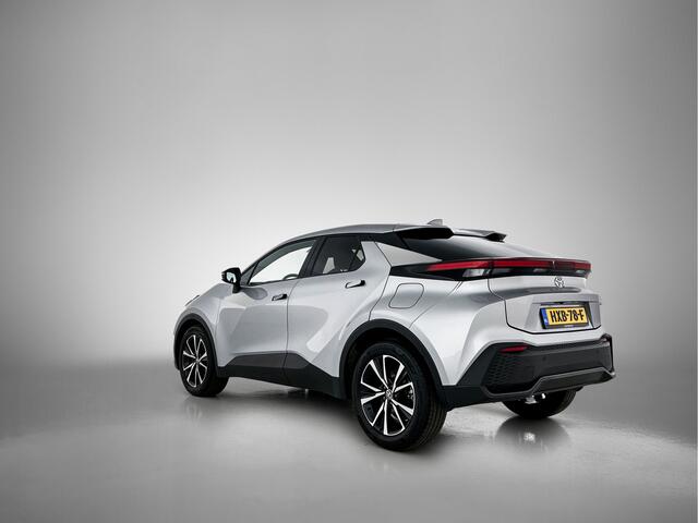 Toyota C-HR 1.8 Hybrid 140 Dynamic | Dodehoek assistent | Parkeersensoren V+A | Stoelverwarming| Metallic lak |