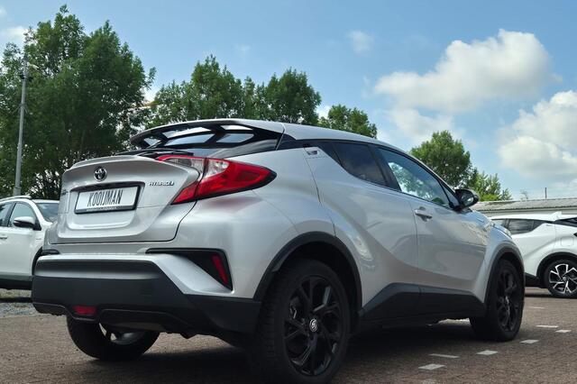 Toyota C-HR 1.8 Hybrid Style Keyless, adaptieve cruise control, achteruitrij camera, lage KM stand, automaat