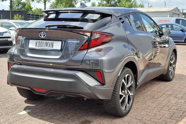 Toyota C-HR 1.8 Hybrid Dynamic Adaptieve cruise control, achteruitrij camera, keyless, navigatie Apple Carplay/Android Auto, parkeersensoren, automaat!