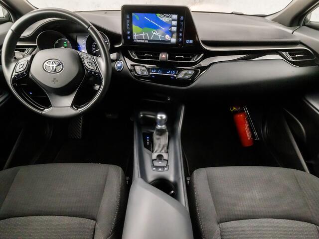 Toyota C-HR 1.8 Hybrid Automaat (NAVIGATIE, CLIMATE, CAMERA, XENON, SPORTSTOELEN, ZWART HEMEL, LANE ASSIST, NIEUWSTAAT)