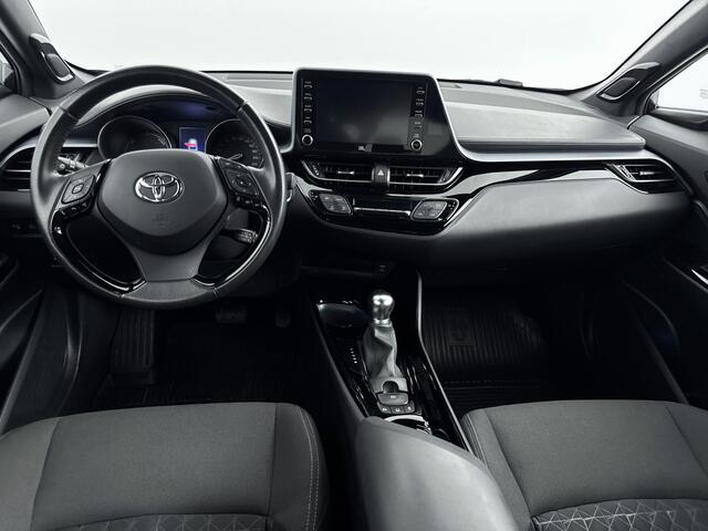 Toyota C-HR 1.8 Hybrid Bi-Tone | NL-Auto | 18' Lichtmetalen velgen | Stoelverwarming | Navigatie | Apple Carplay -/ Android Auto |