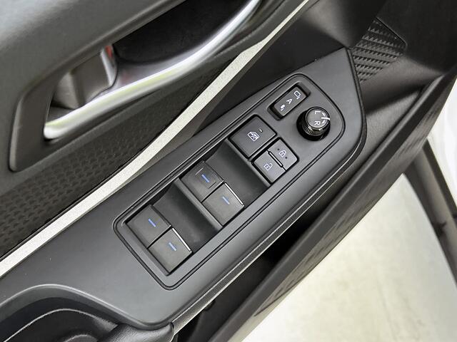 Toyota C-HR 1.8 Hybrid Active Limited | Cruise control | LM velgen | Airconditioning |