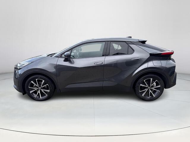 Toyota C-HR 1.8 Hybrid 140 First Edition **NAVIGATIE/ DODEHOEK DETECTIE/ 360 CAMERA/ PARKEERSENSOREN VOOR EN ACHTER/ 36 MAANDEN GARANTIE**