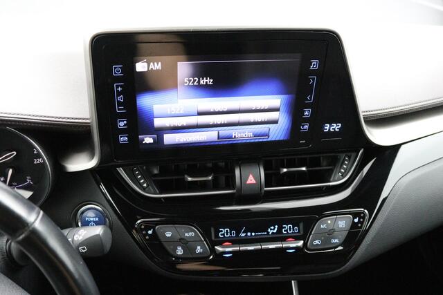 Toyota C-HR 1.8 Hybrid Executive | Trekhaak | Stoelverwarming | Navigatie | Parkeersensoren |