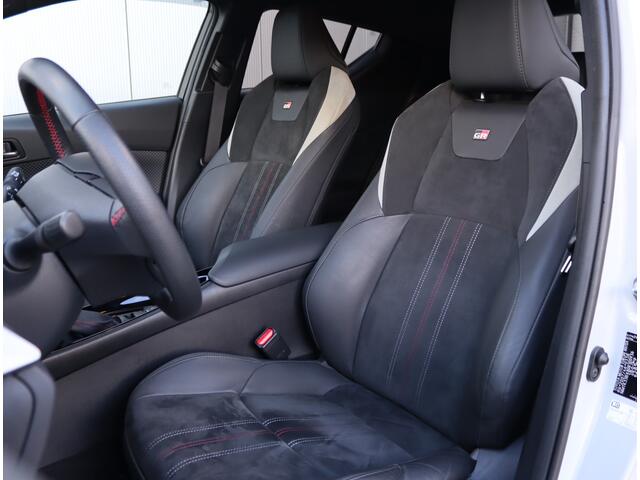 Toyota C-HR 1.8 Hybrid GR-Sport | Camera | Adaptieve Cruise | LED | Keyless