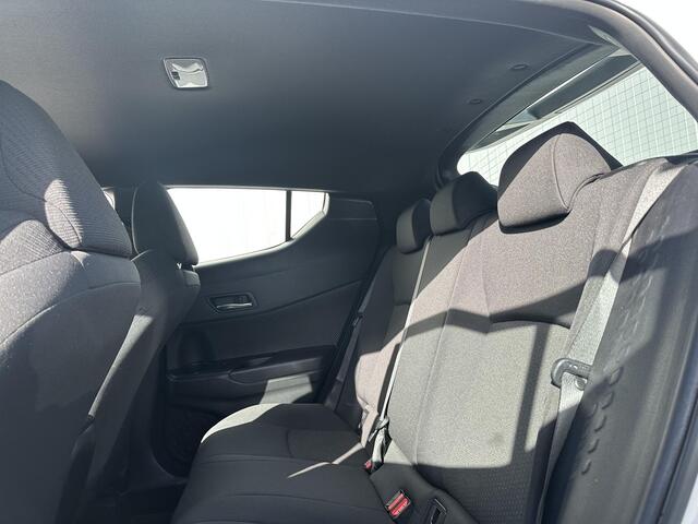 Toyota C-HR 1.8 Hybrid Active / Adaptieve Cruise Control / Navigatie / Airco Climate Control / Achteruitrijcamera