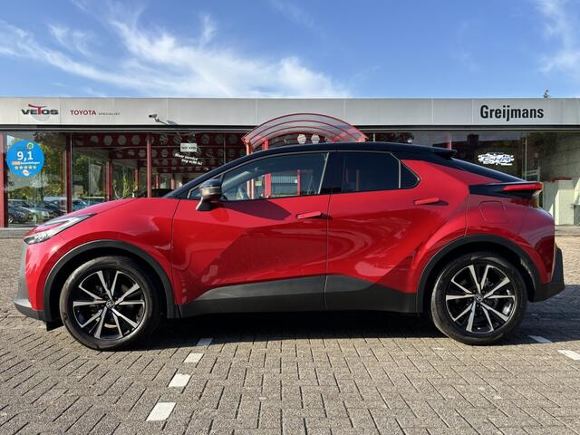 Toyota C-HR 1.8 Hybrid 140 Dynamic Bi-Tone Premium Rood | 2025