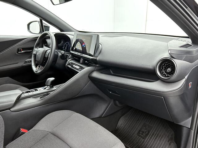 Toyota C-HR 1.8 Hybrid 140 Active Limited | Navigatie | Stoel- en Stuurverwarming | Parkeersensoren voor+achter | BSM |