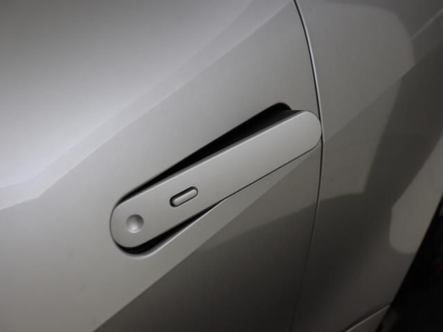 Toyota C-HR 2.0 Plug-in Hybrid 220 GR SPORT Première Edition | Treeplanken | JBL | Panoramadak | head-Up Display | Elektrische Achterklep