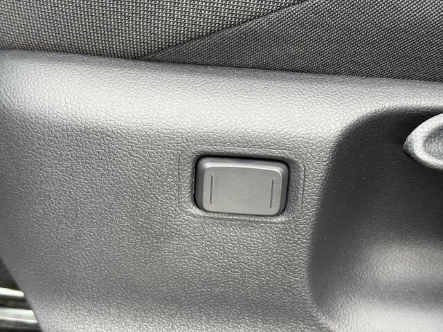 Toyota C-HR 2.0 Plug-in Hybrid 220 Dynamic **NIEUWE AUTO/ BINNENKORT LEVERBAAR**