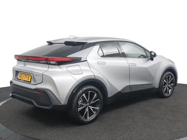 Toyota C-HR 2.0 Plug-in Hybrid 220 Dynamic | Stoelverwarming | Led Verlichting | Plug- in Hybride |