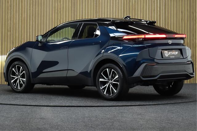Toyota C-HR Hybrid 140 Style Edition | Bi-tone | Groot Navigatie | Elek. Achterklep | Parkeerhulp | Adaptive-cruise | Camera | Keyless | Dodehoekdetectie | Apple Carplay & Android Auto