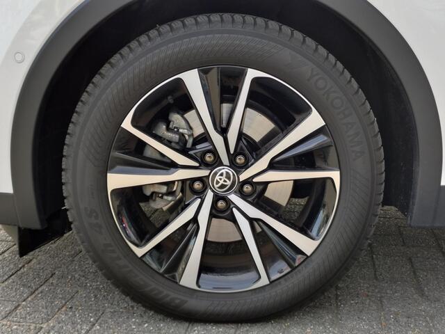 Toyota C-HR 2.0 Plug-in Hybrid 220 First Edition