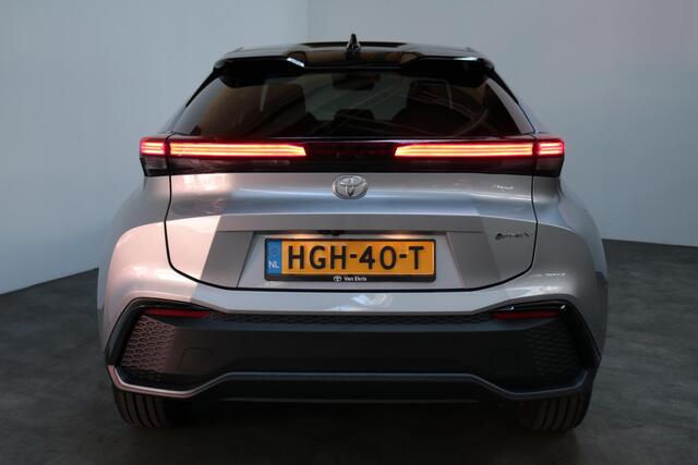 Toyota C-HR 2.0 Plug-in Hybrid 220 Executive, Premium Pack, Pano, BSM, JBL, Sensoren, Apple Carplay/Android Auto Draadloos!