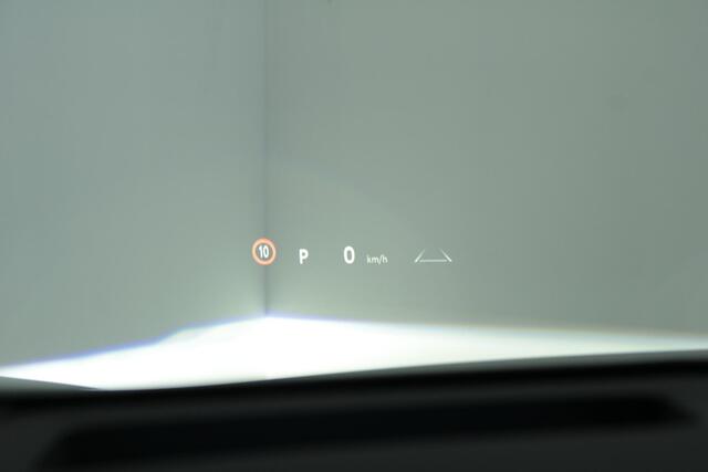 Toyota C-HR 2.0 Plug-in Hybrid 220 Executive, Premium Pack, Pano, BSM, JBL, Sensoren, Apple Carplay/Android Auto Draadloos!