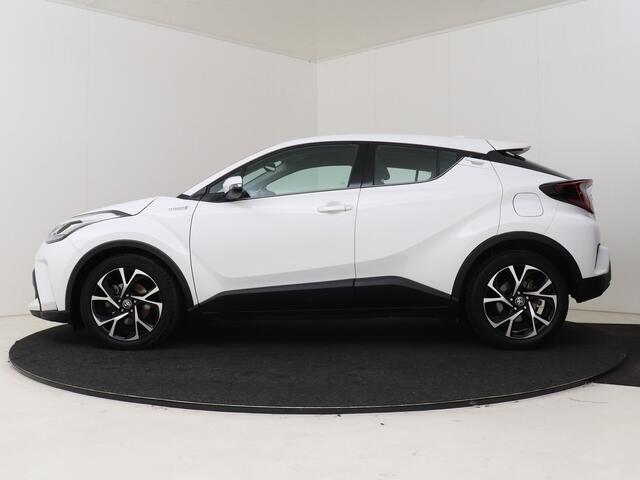 Toyota C-HR 1.8 Hybrid TeamNL | Achteruitrijcamera | Privacy glass | LM velgen | Full map navigatie |