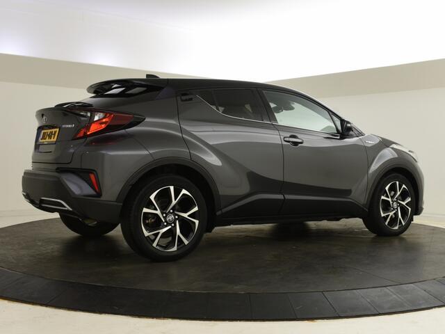 Toyota C-HR 2.0 Hybrid Dynamic | Parkeersensoren V+A | Carplay | Stoelverwar