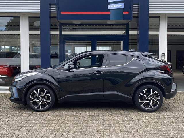 Toyota C-HR 1.8 Hybrid Business Plus / Automaat / Adaptieve Cruise-Control / Climate-Control / Apple-Carplay & Android-Auto / Keyless / LED / Dodehoek-Detectie / DAB Radio-Bluetooth / Getint-Glas / Armsteun V+A / PDC V+A met Camera / 18'' LMV / ENZ.
