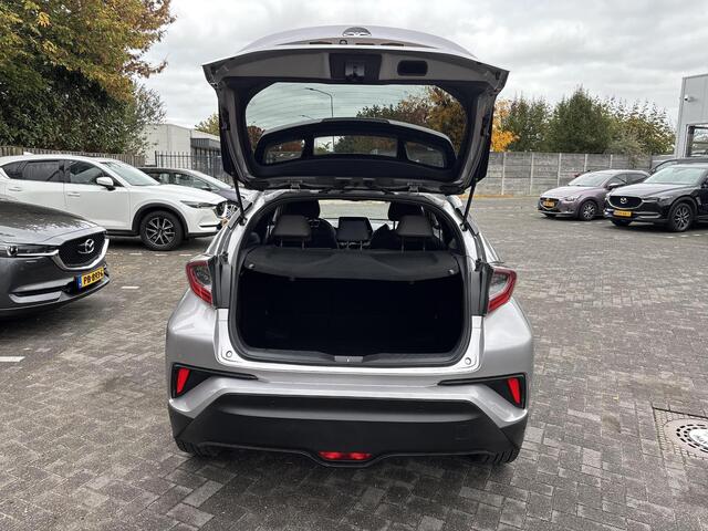 Toyota C-HR 1.8 Hybrid Executive | Achteruitrijcamera | Stuurverwarming | Stoelverwarming | Leder