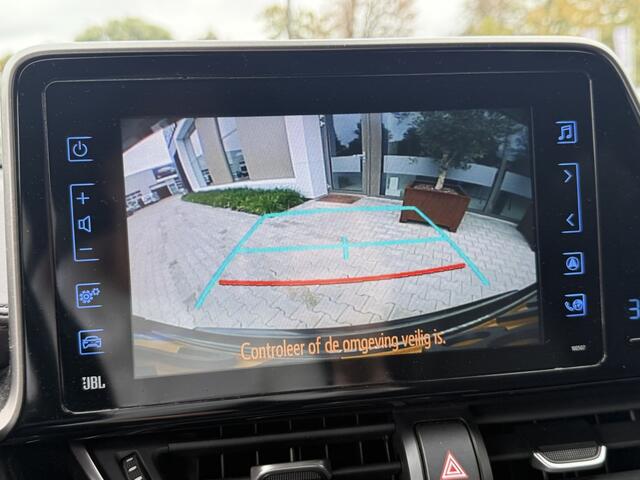 Toyota C-HR 1.8 Hybrid Premium | camera achter | metallic lak | cruise