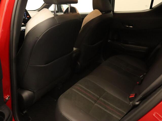 Toyota C-HR 2.0 Hybrid GR-Sport - ORIGINEEL NEDERLANDSE AUTO - TREKHAAK (TREKGEWICHT 725 KG) - ADAPTIEVE CRUISE CONTROL - DODEHOEKDETECTIE - APPLE CARPLAY/ANDROID AUTO - FULL LED KOPLAMPEN - KEYLESS ENTRY/START - NAVIGATIE FULL MAP - STOELVERWARMING VOORZIJDE