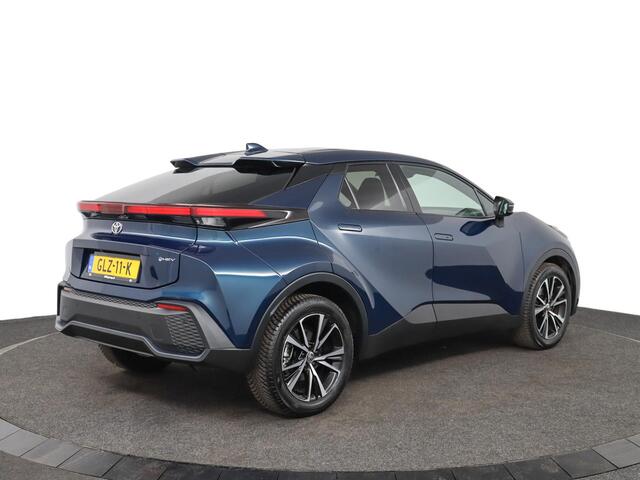Toyota C-HR 1.8 Hybrid 140 Dynamic | Navigatie | Parkeer sensoren | Dodehoek detectie |