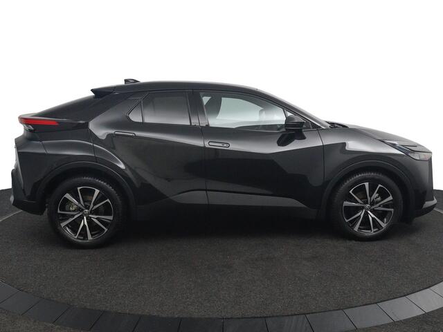 Toyota C-HR 1.8 Hybrid 140 Dynamic | Keyless Entry | Dodehoek Detectie | Navigatie | Parkeersensoren Rondom |