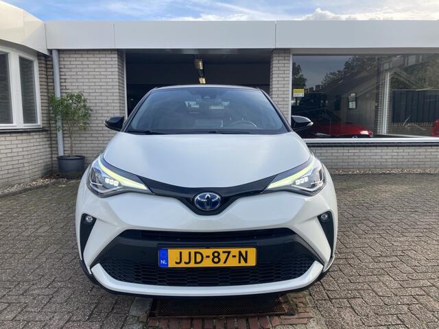 Toyota C-HR 1.8 Hybrid Bi-Tone / Navigatie