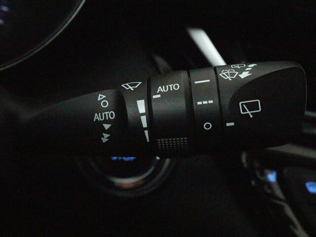 Toyota C-HR 1.2 Energy | Verwarmde voorstoelen | Navigatie | Trekhaak |